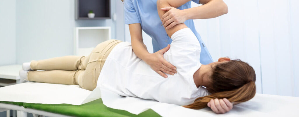 Are You Living with Sciatica? It’s Time to Consult with a Chiropractor!